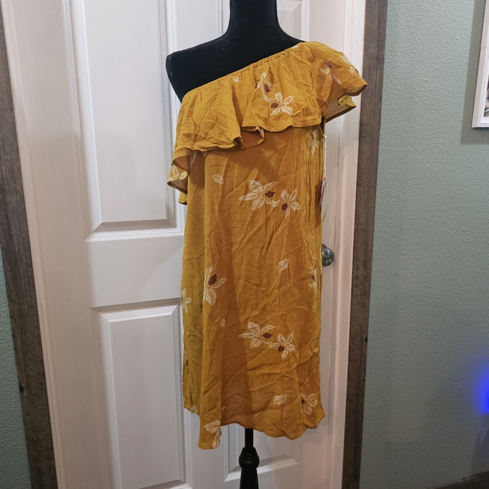 NWT Mossimo One Shoulder Dress